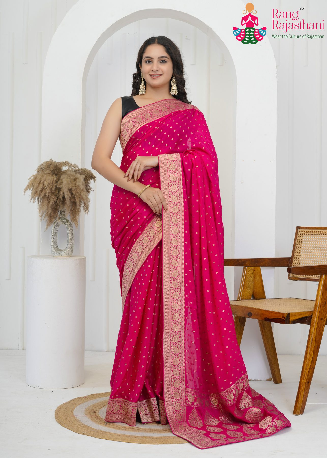 Rani Pure Silk Look Banarasi Zari Saree : Lavish Flair