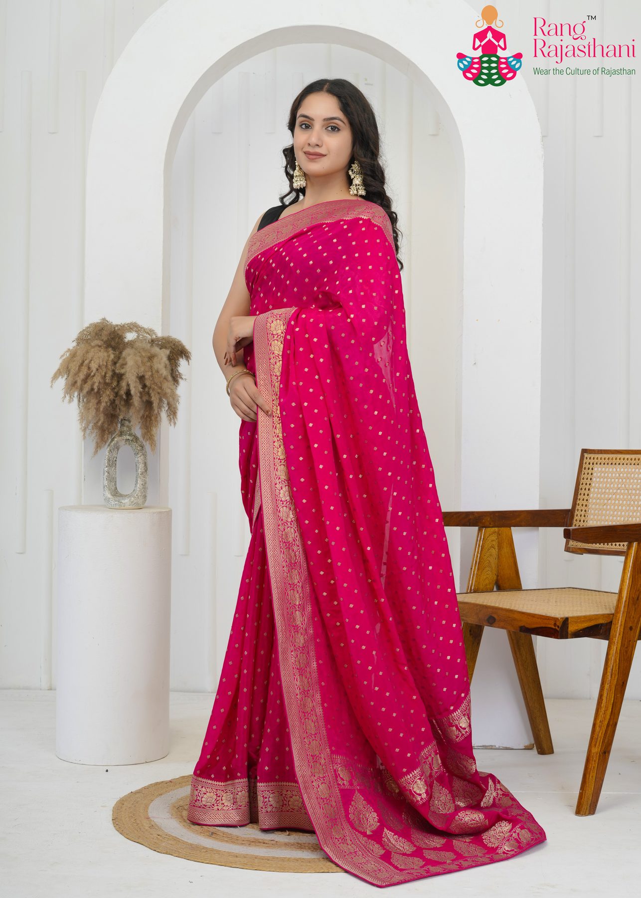 Rani Pure Silk Look Banarasi Zari Saree : Lavish Flair