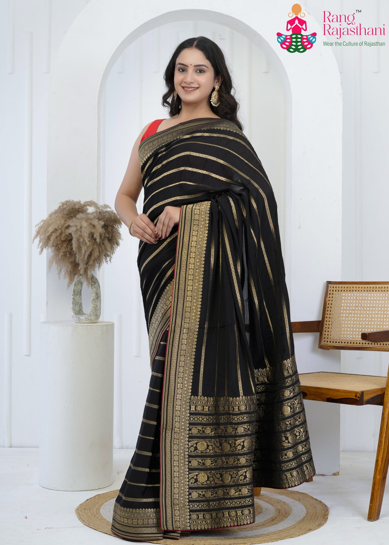 Black Pure Chinon Silk Banarasi Zari Saree : Bold Grandeur