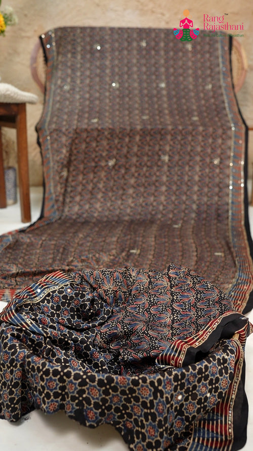 pallu detailing of blue modal ajrakh print saree