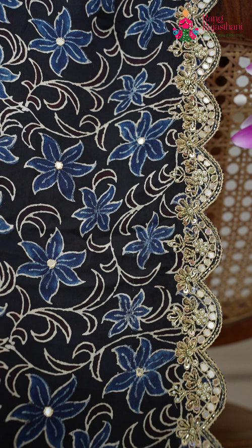 pallu detailing of blue modal ajrakh print saree