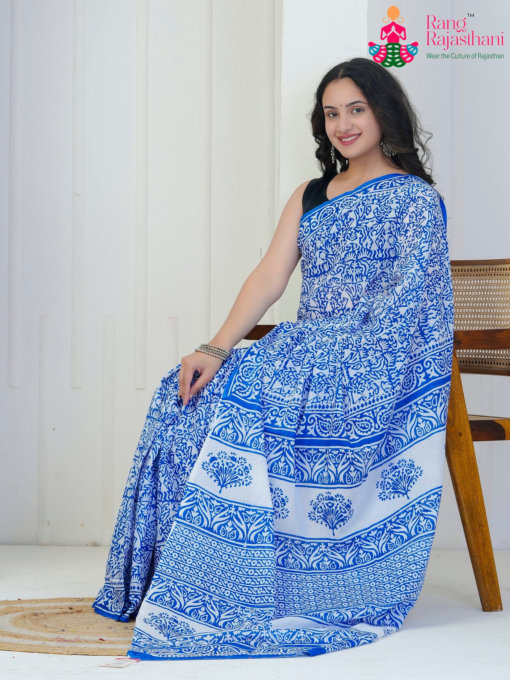 Blue Cotton saree with Printed pleats view