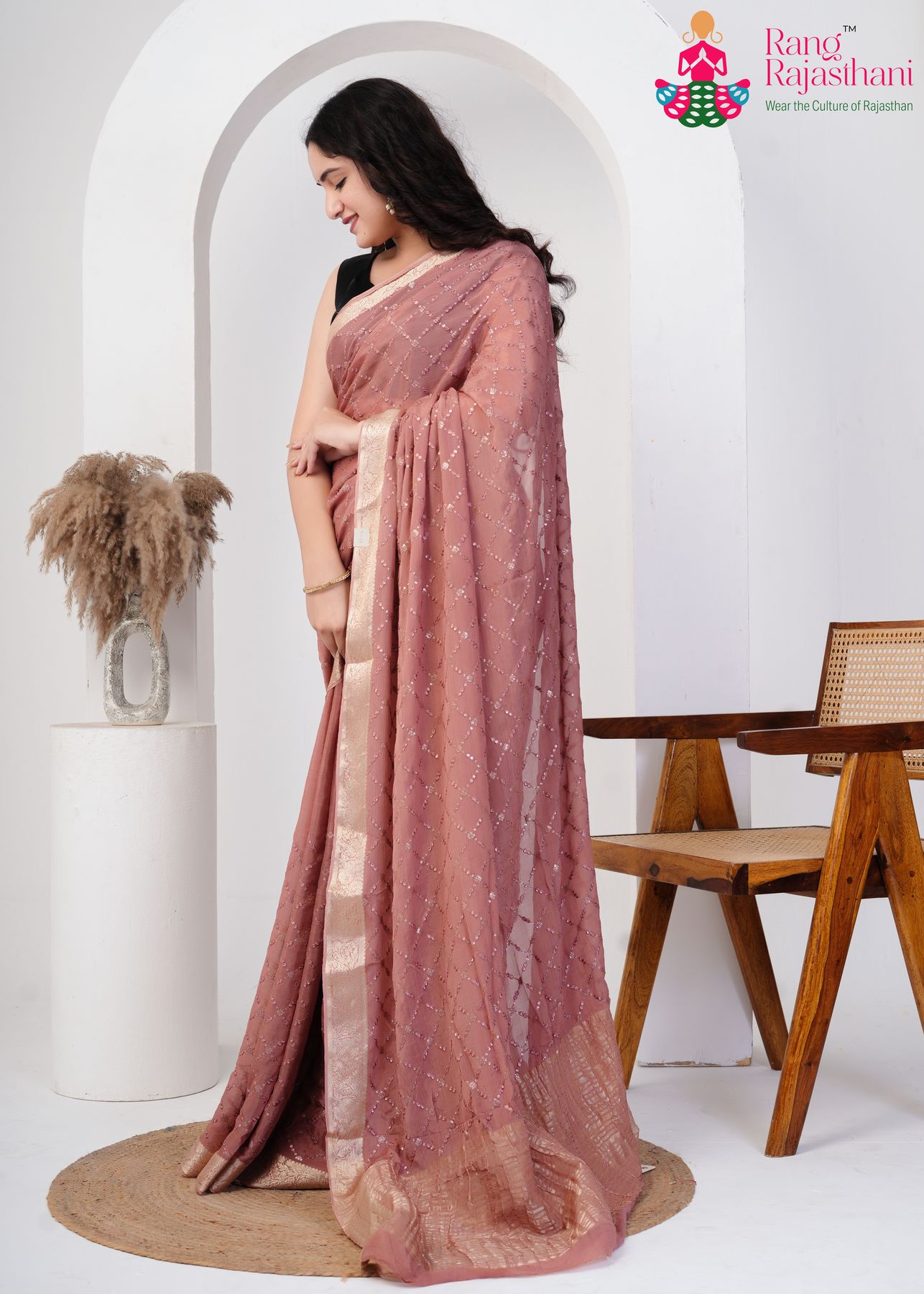 Dusty Pink Chinon Refined Charm Saree : Soft Zari Elegance
