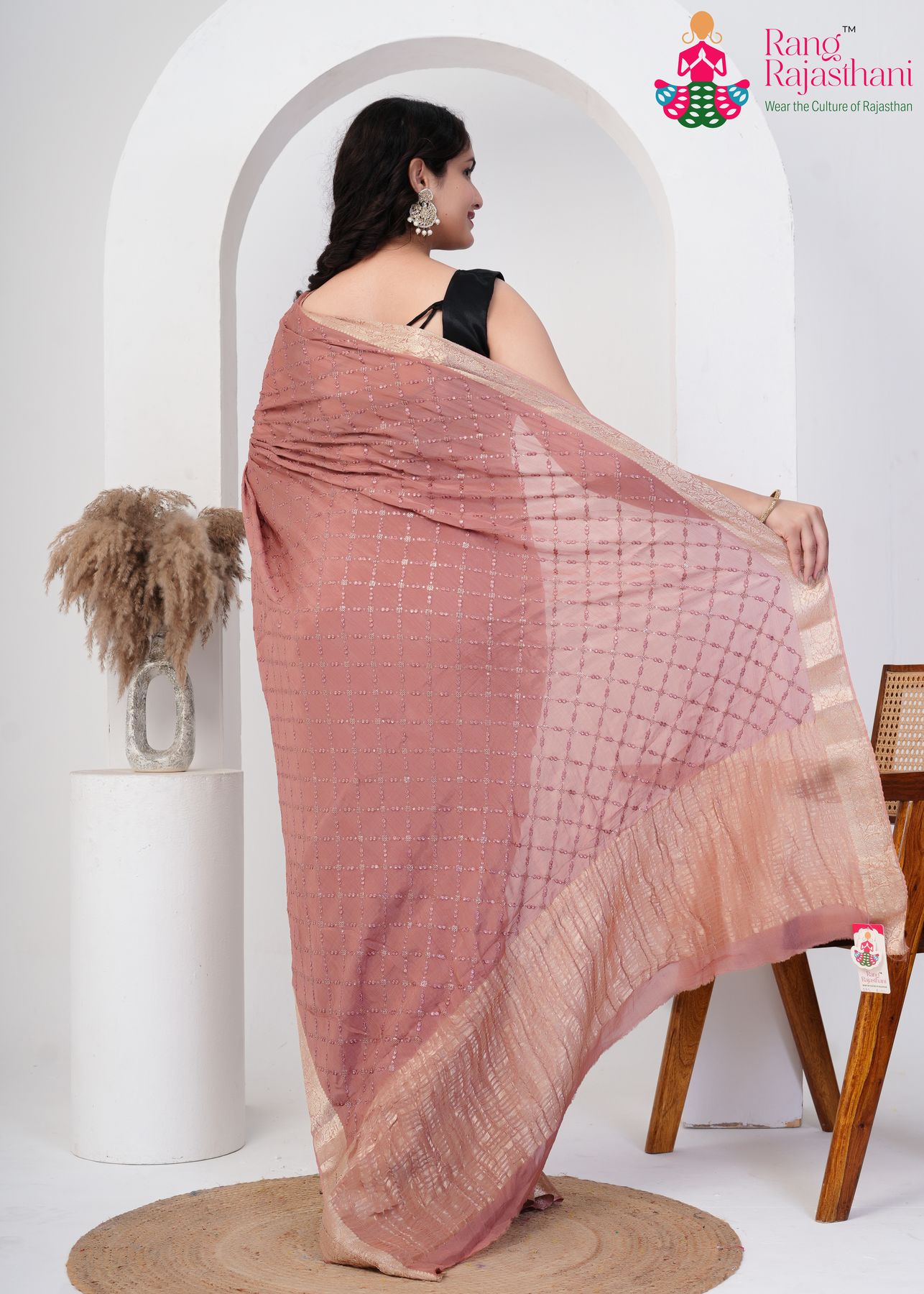 Dusty Pink Chinon Refined Charm Saree : Soft Zari Elegance