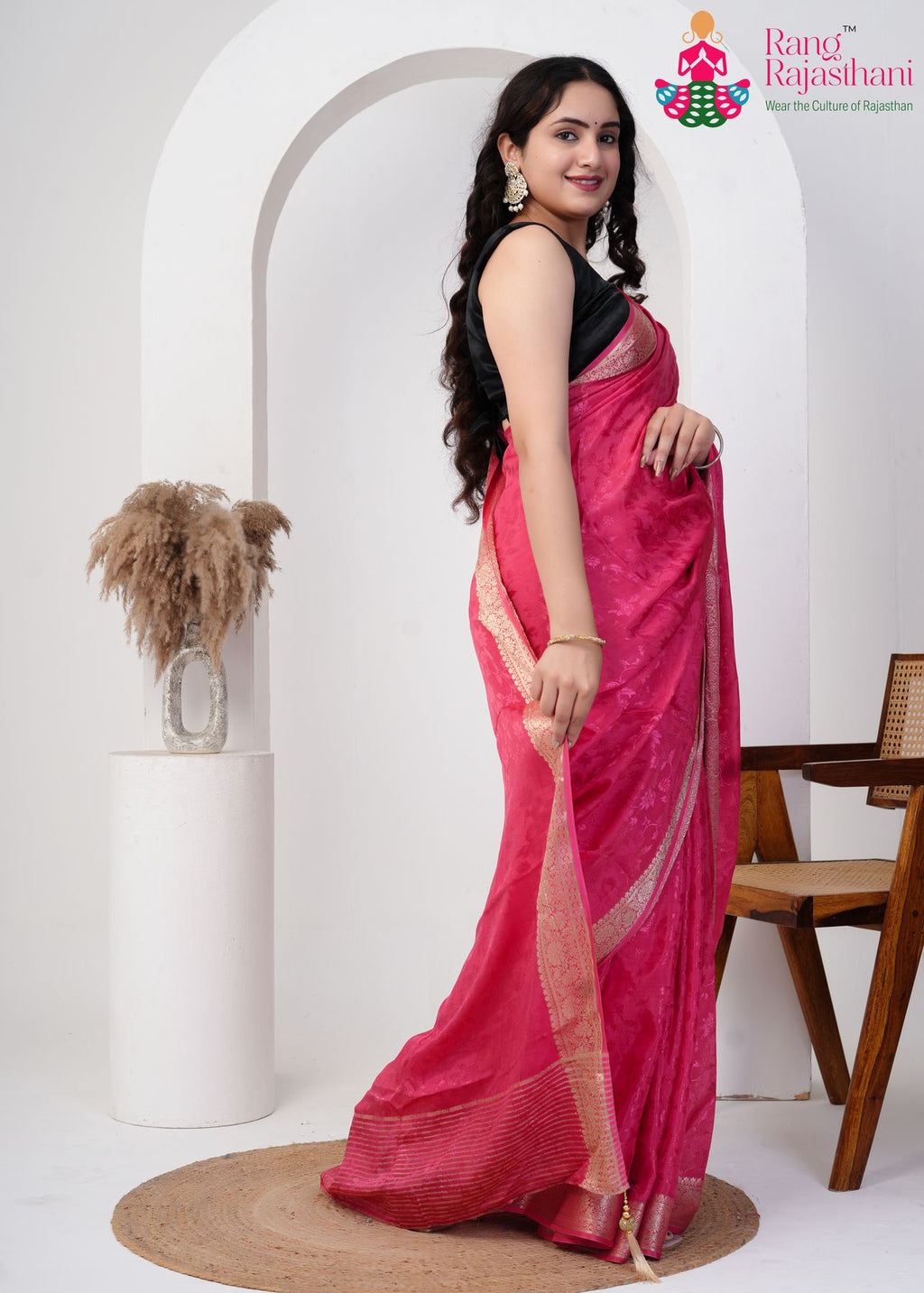 Dusty Pink Pure saree with Zari Work pallu detailing