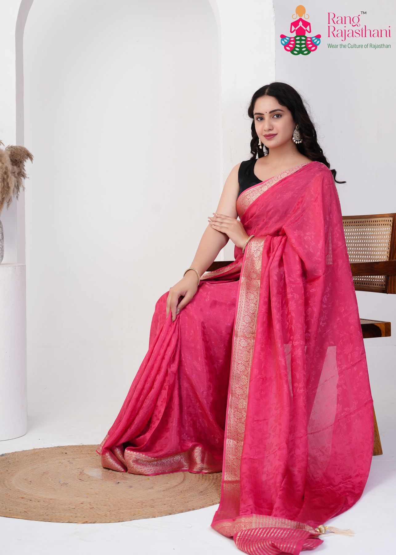 dusty pink pure saree with zari work for brother's gallery view 1