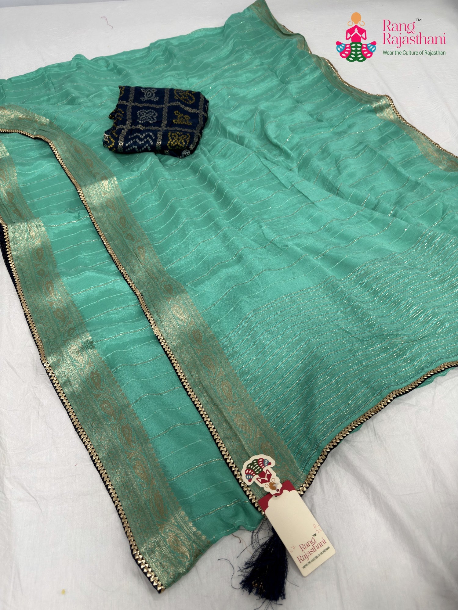 complete look of firozi chinnon bandhani saree