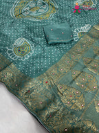 pallu detailing of firozi pure russian silk bandhani saree