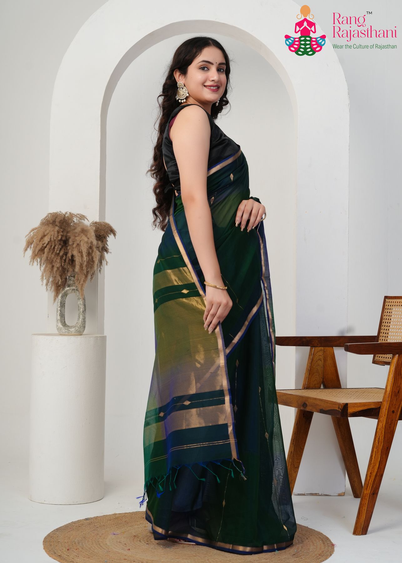 Emerald Maheshwari Silk Saree Traditional Grace : Classic Shine