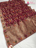 border detailing of gajari pure georgette khaddi saree