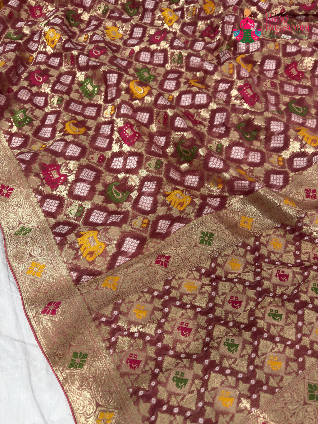 fabric texture of gajari pure georgette khaddi saree