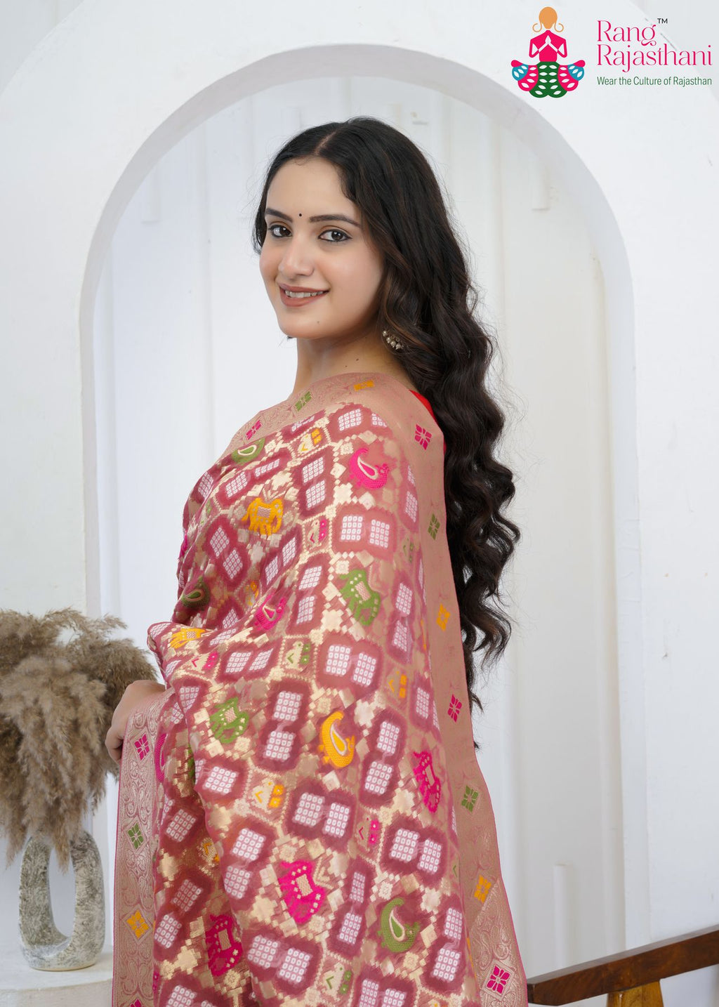 Gajari Pure Georgette saree with Khaddi Work close up detailing