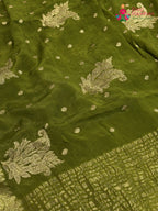 design pattern of green chinnon sequin saree