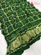close up detailing of green gajji silk bandhani dupatta 2563