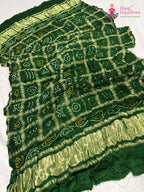 border detailing of green gajji silk bandhani dupatta 2563
