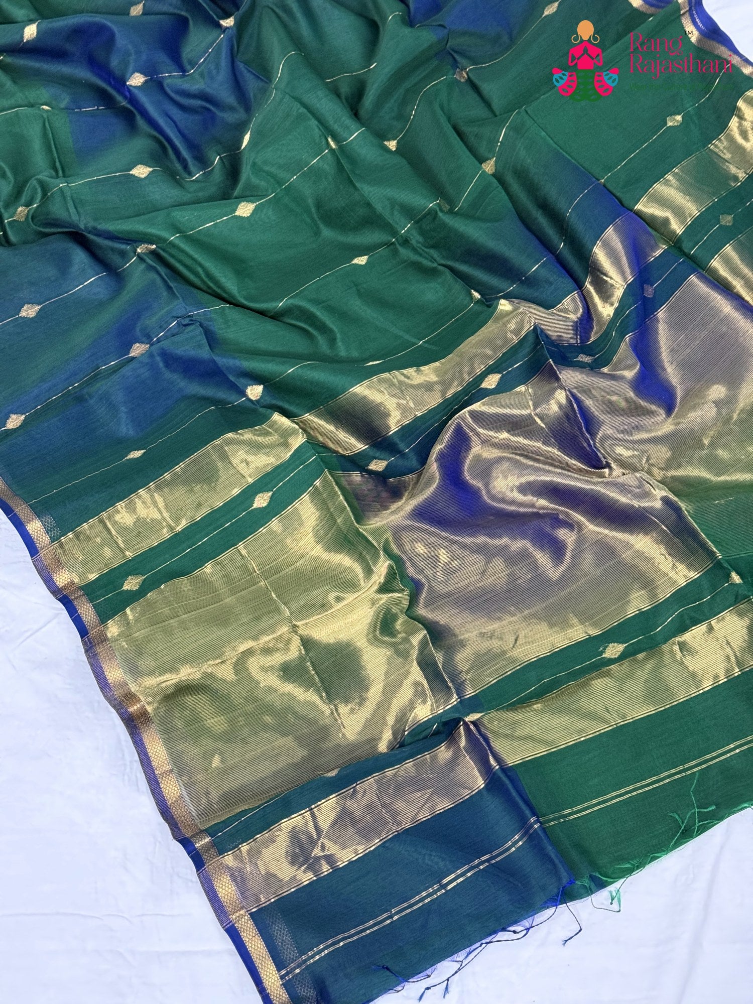 full view of green pure maheshwari silk khaddi saree