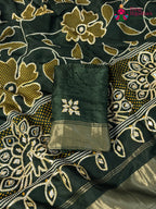 border detail of green pure russsian silk bandhani saree