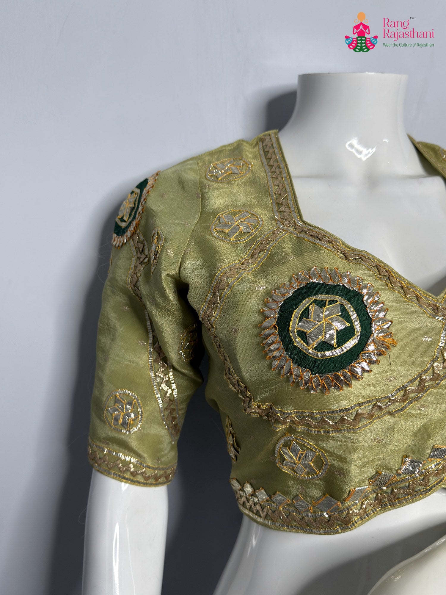 pallu detailing of green pure upada silk gota patti blouse 3762