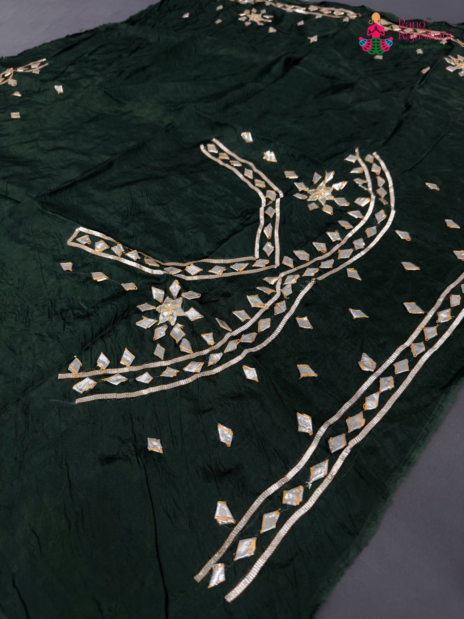 pallu detailing of green pure upada silk gota patti blouse 3811
