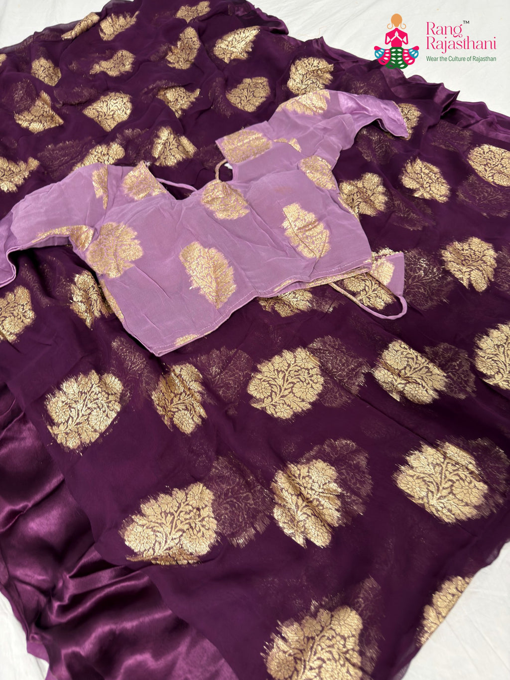 fabric texture of handcrafted wine fabric saree