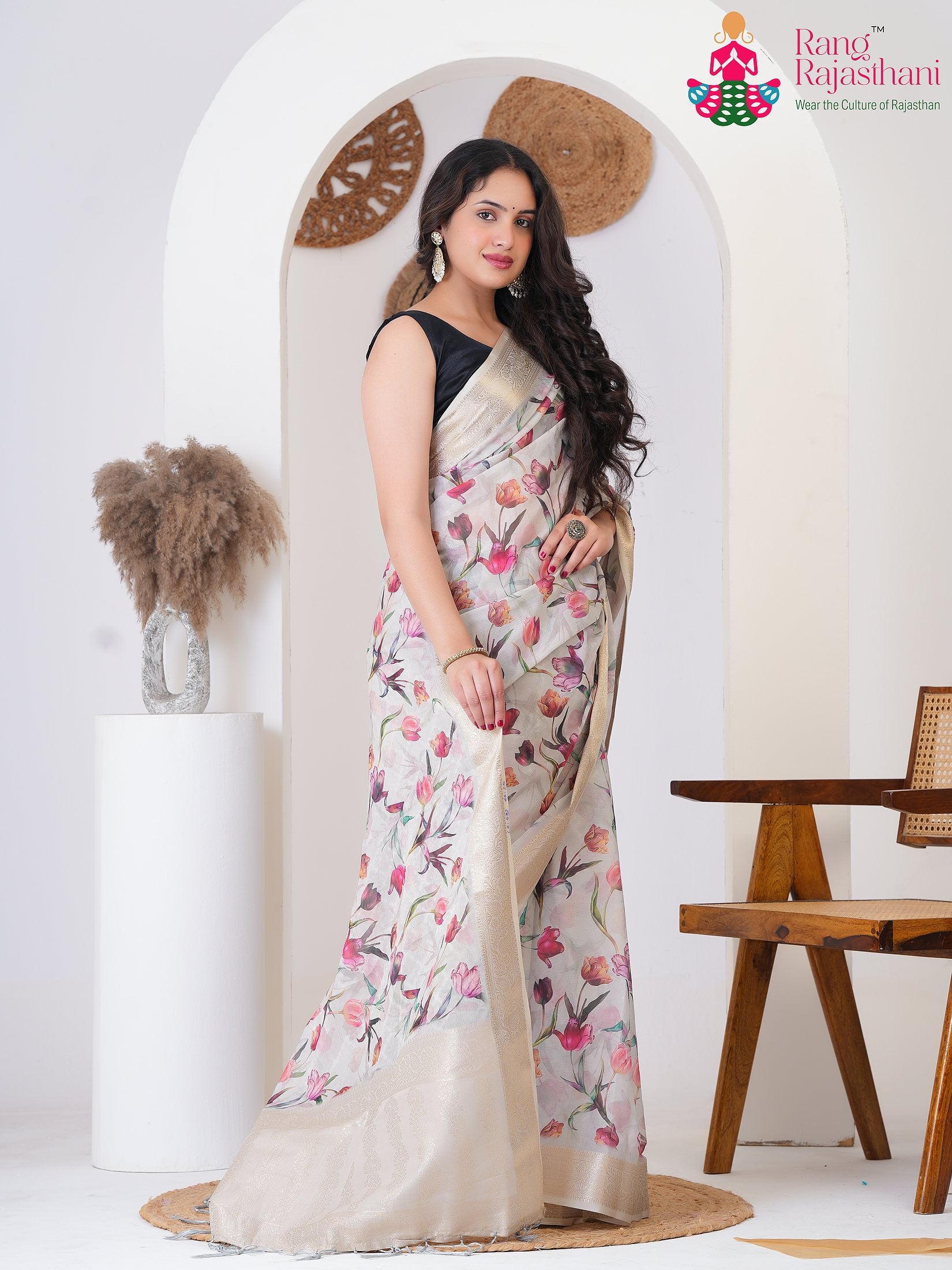 Cream PureSilk saree with Zari side drape view