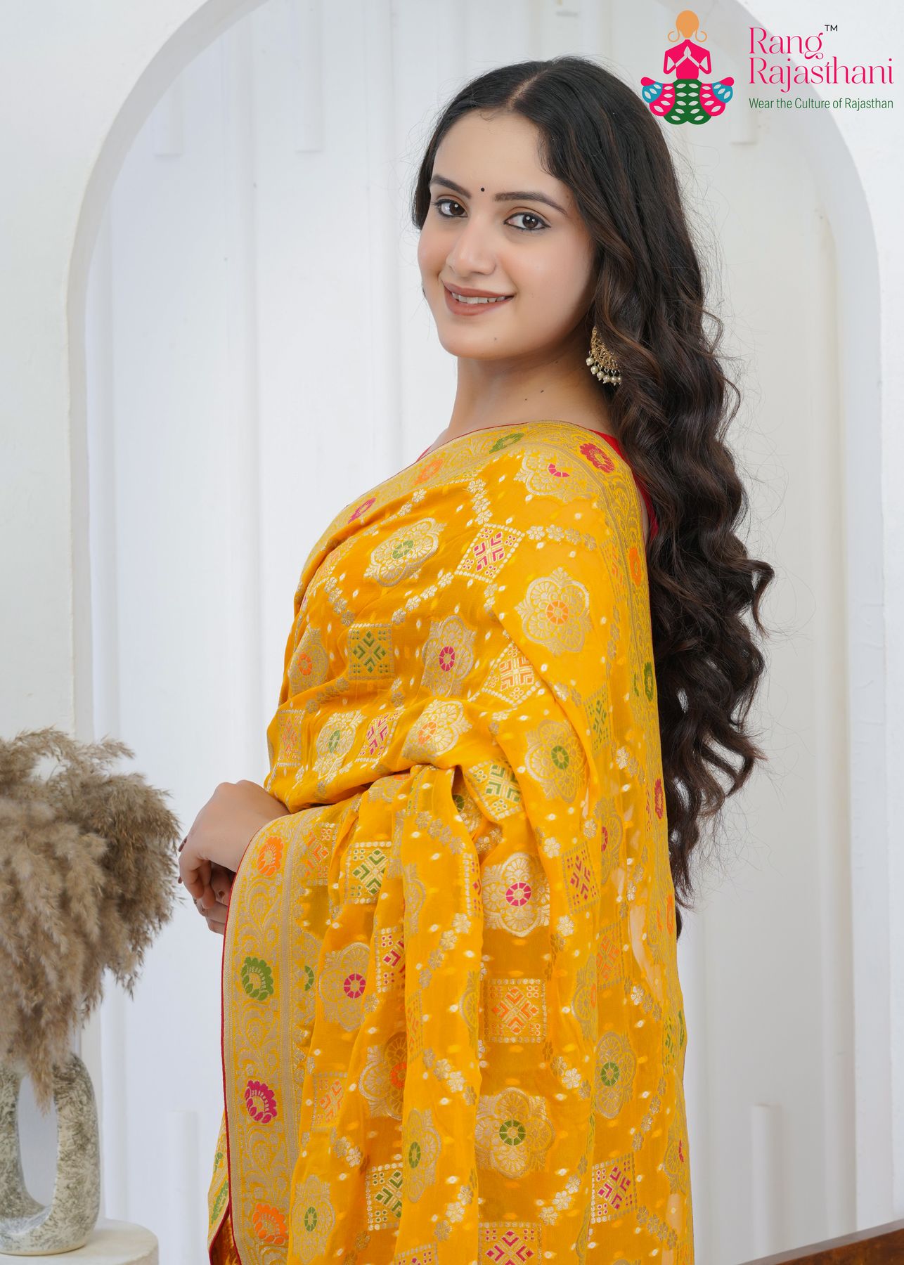 Yellow Pure Georgette Golden Radiance Saree : Saat Pheron Ka Look
