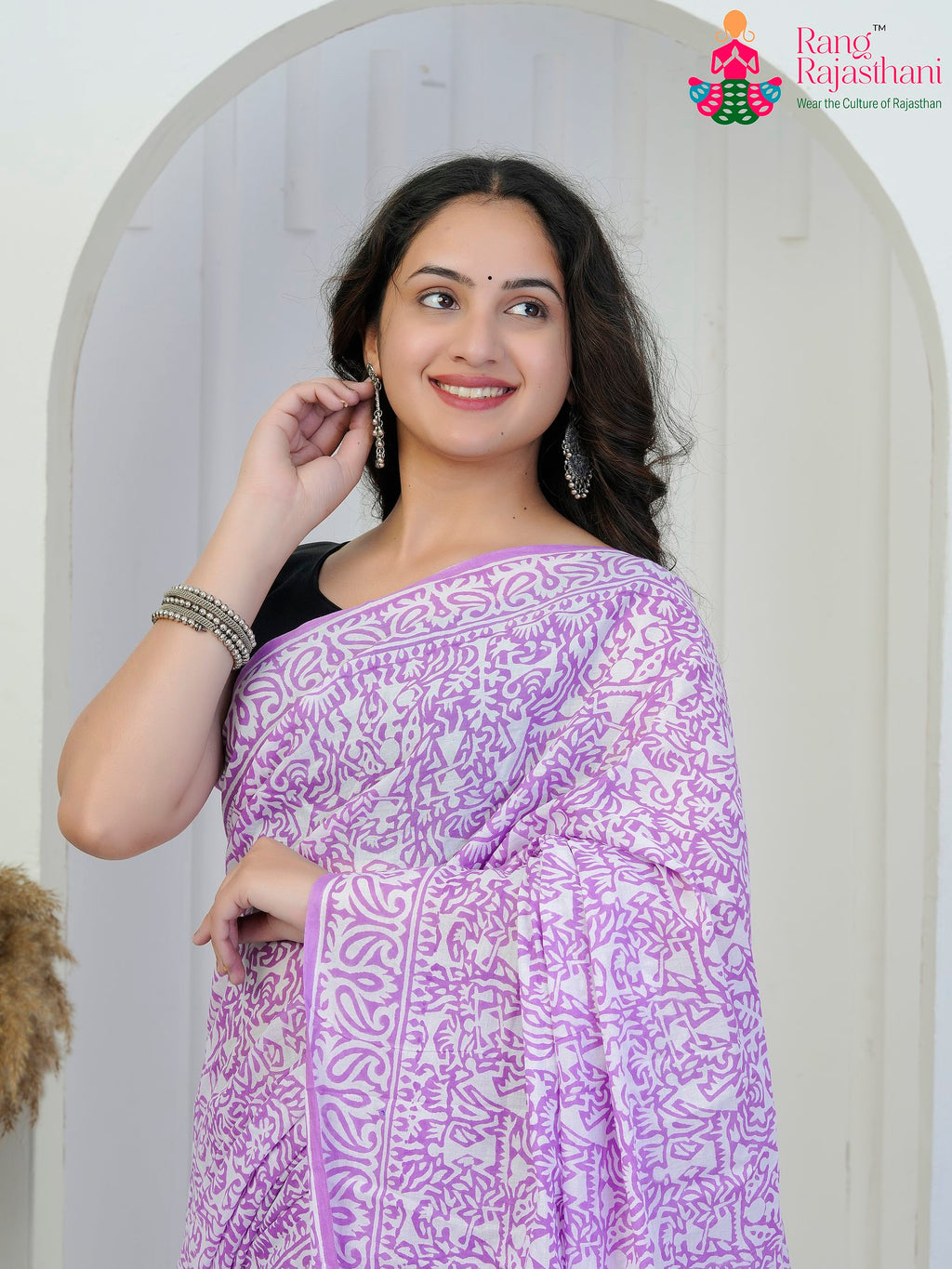 Lavender Cotton saree with Printed close up detailing
