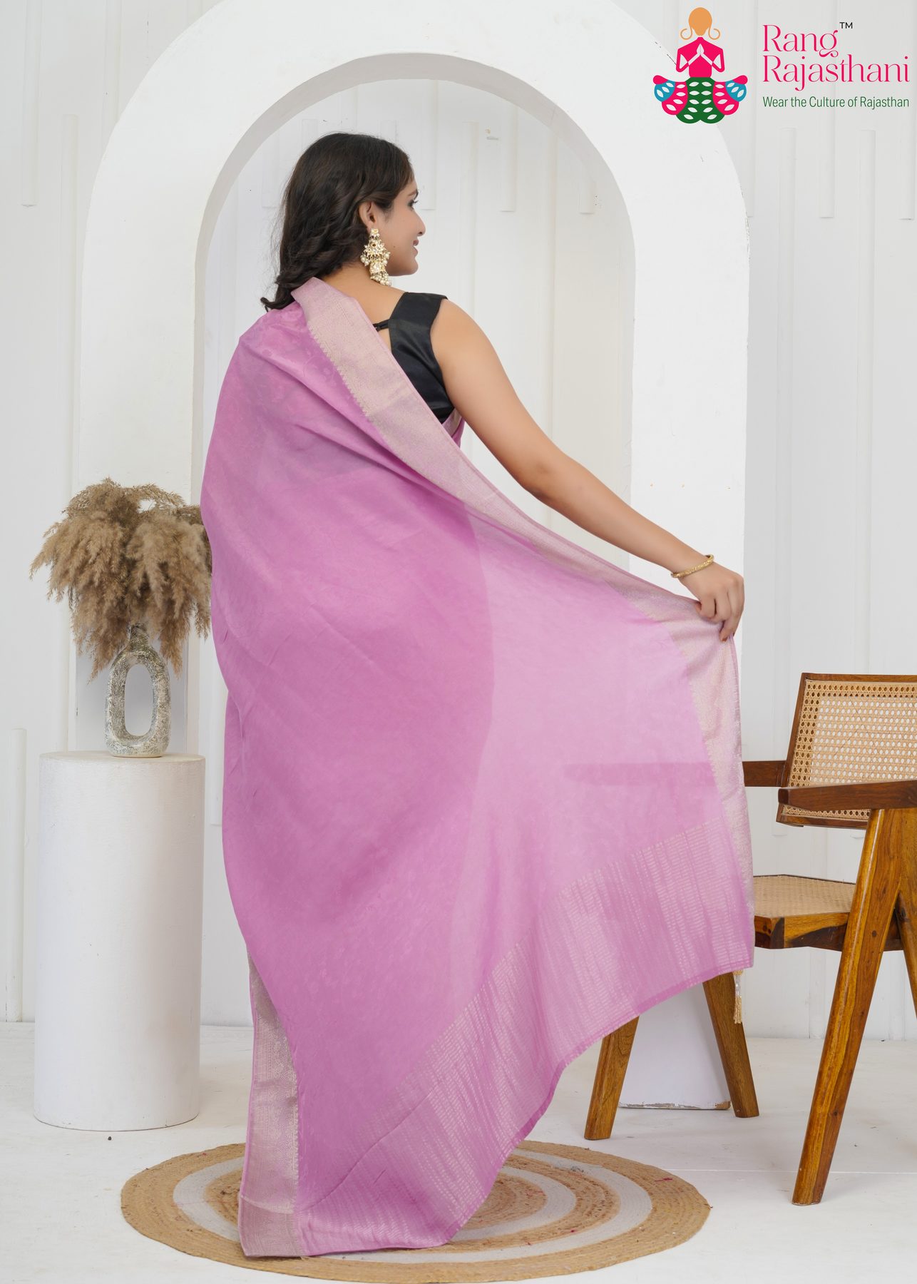 Lavender Jacquard Weave Premium Zari Saree : Soft Luxe