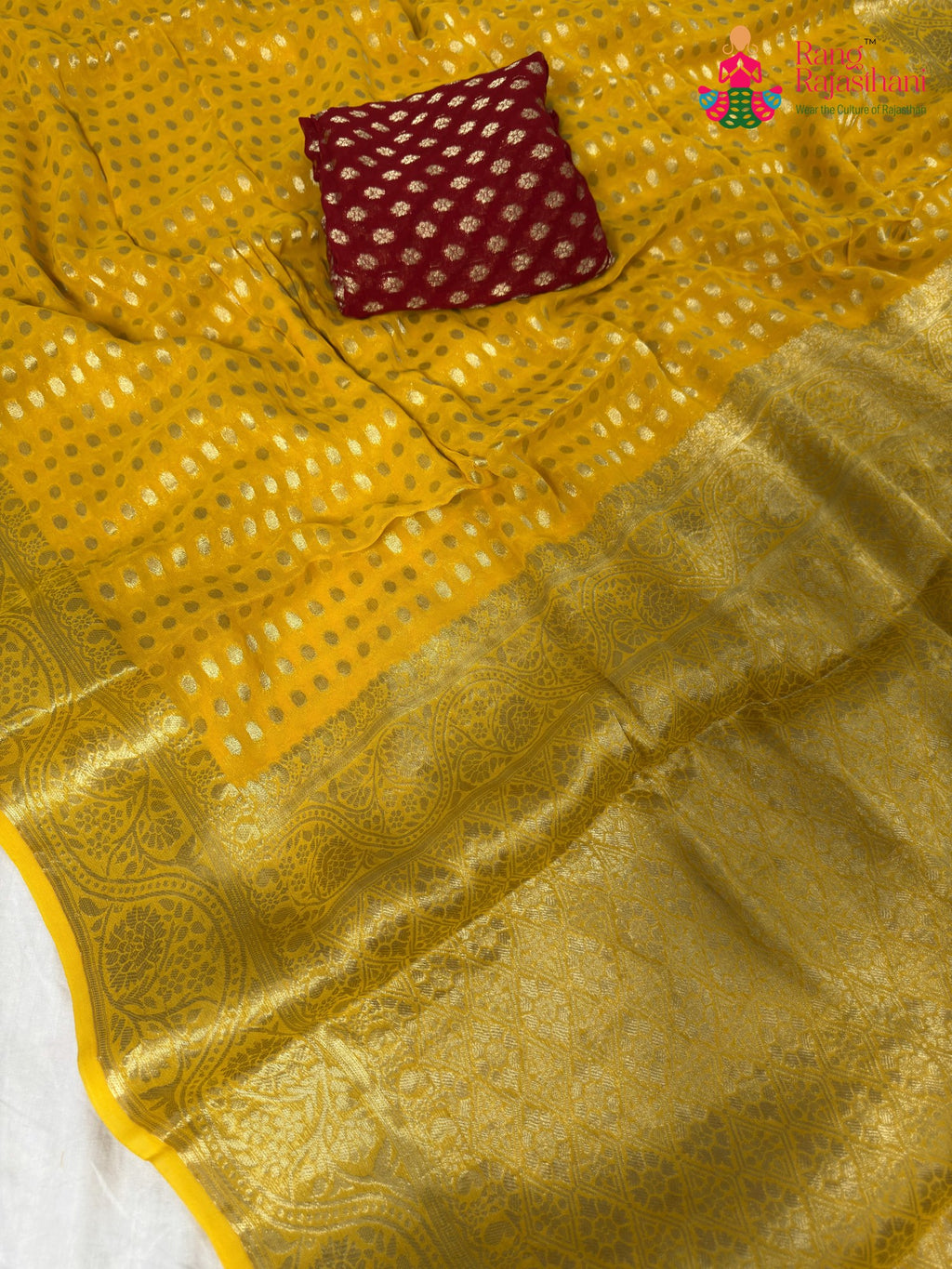 fabric texture of lightweight yellow fabric saree