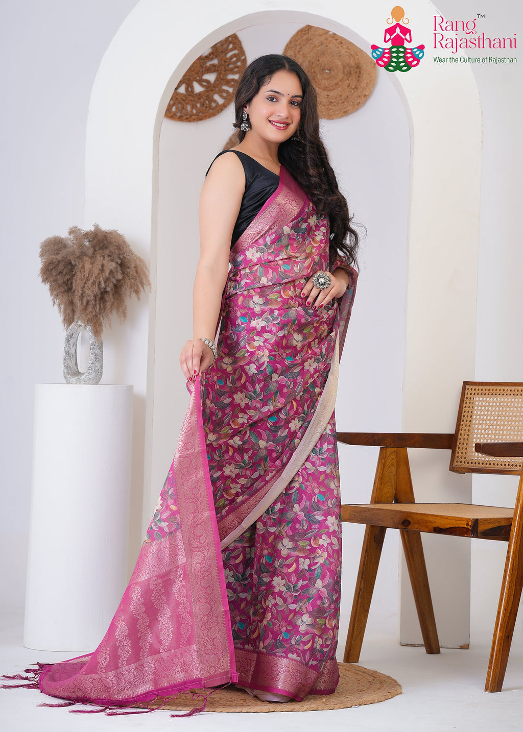 Onion Imported saree with Printed side drape view