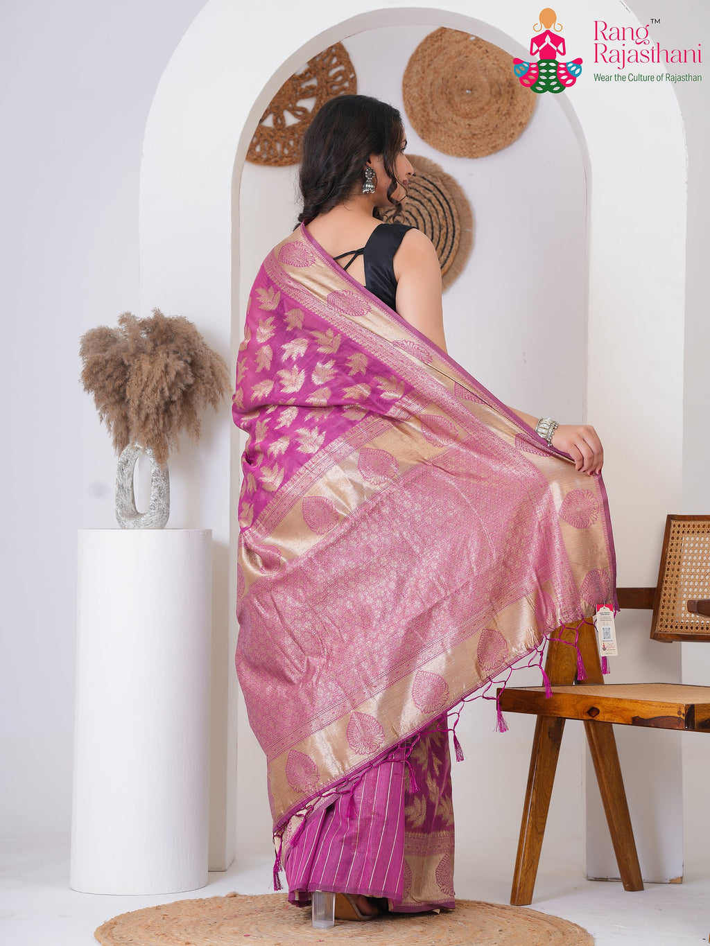 Onion Cotton saree with Printed back view