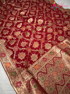 fabric texture of maroon pure georgette khaddi saree