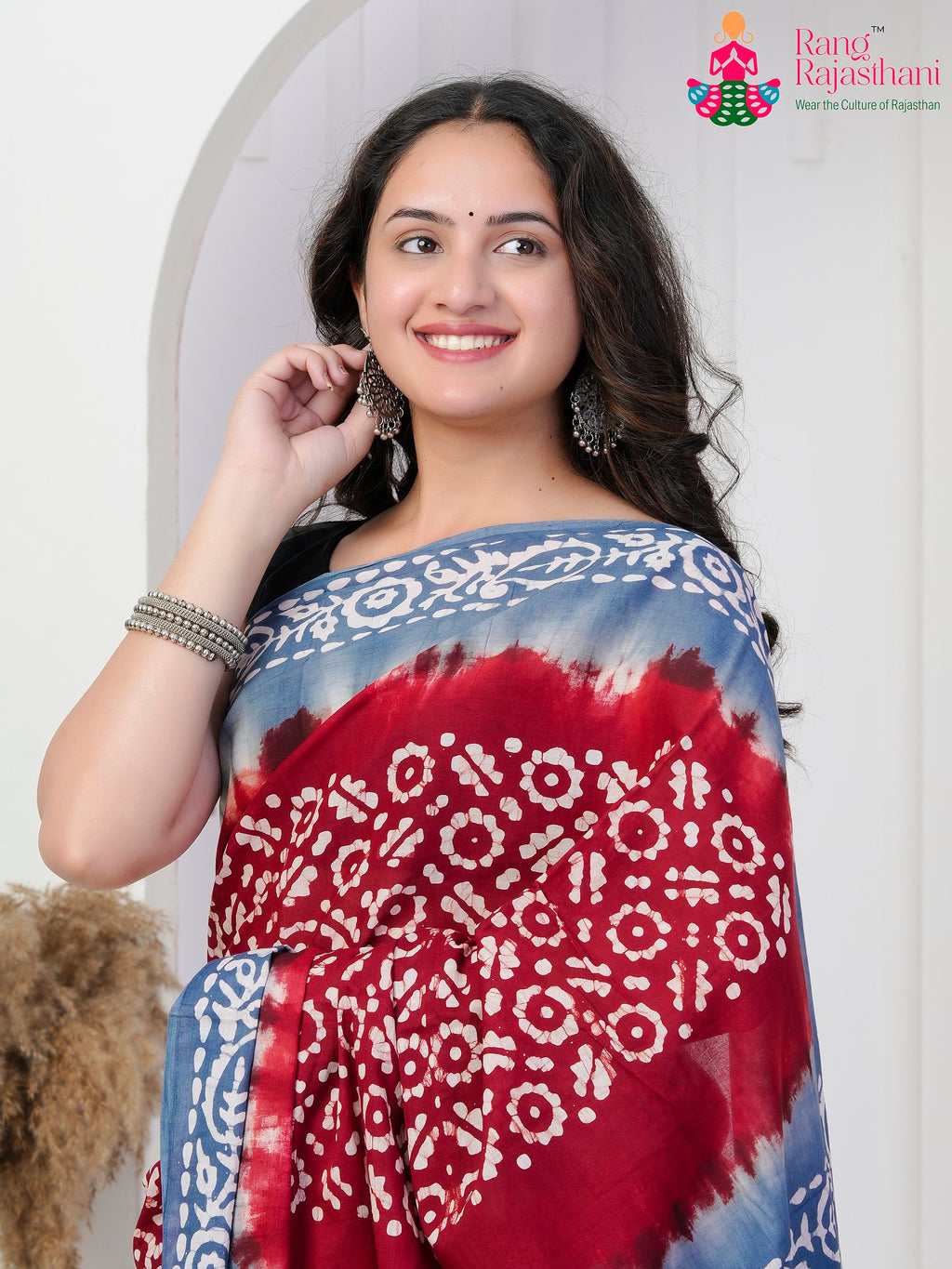 Maroon Cotton saree with Printed close up detailing