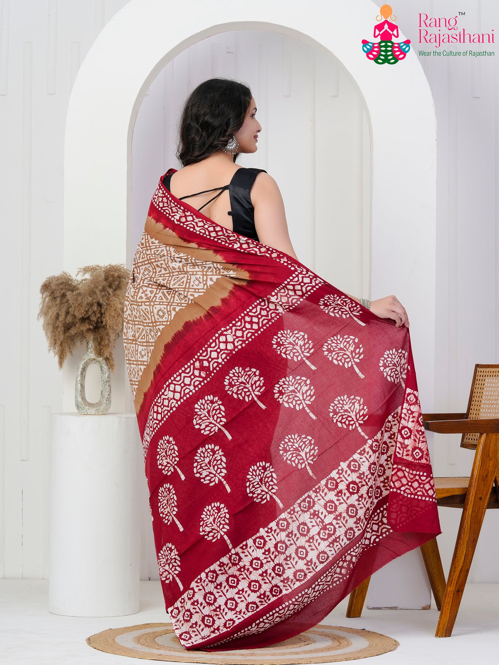 Maroon Cotton saree with Printed back view