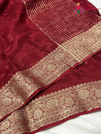 close up view of maharon chinnon jacquard weave saree