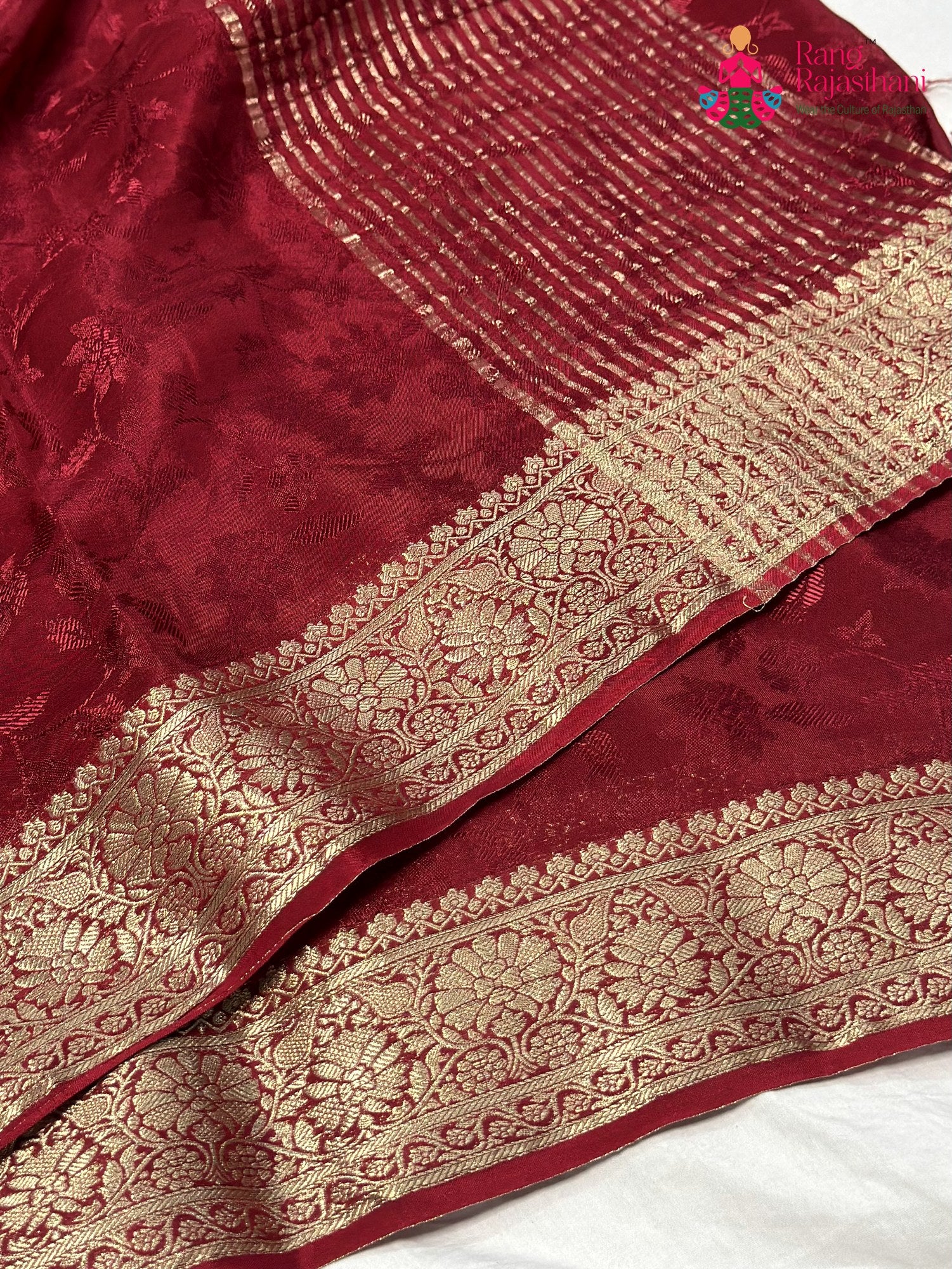 Maroon Chinnon Jacquard Weave Plain Saree for Sangeet Night | Buy Online