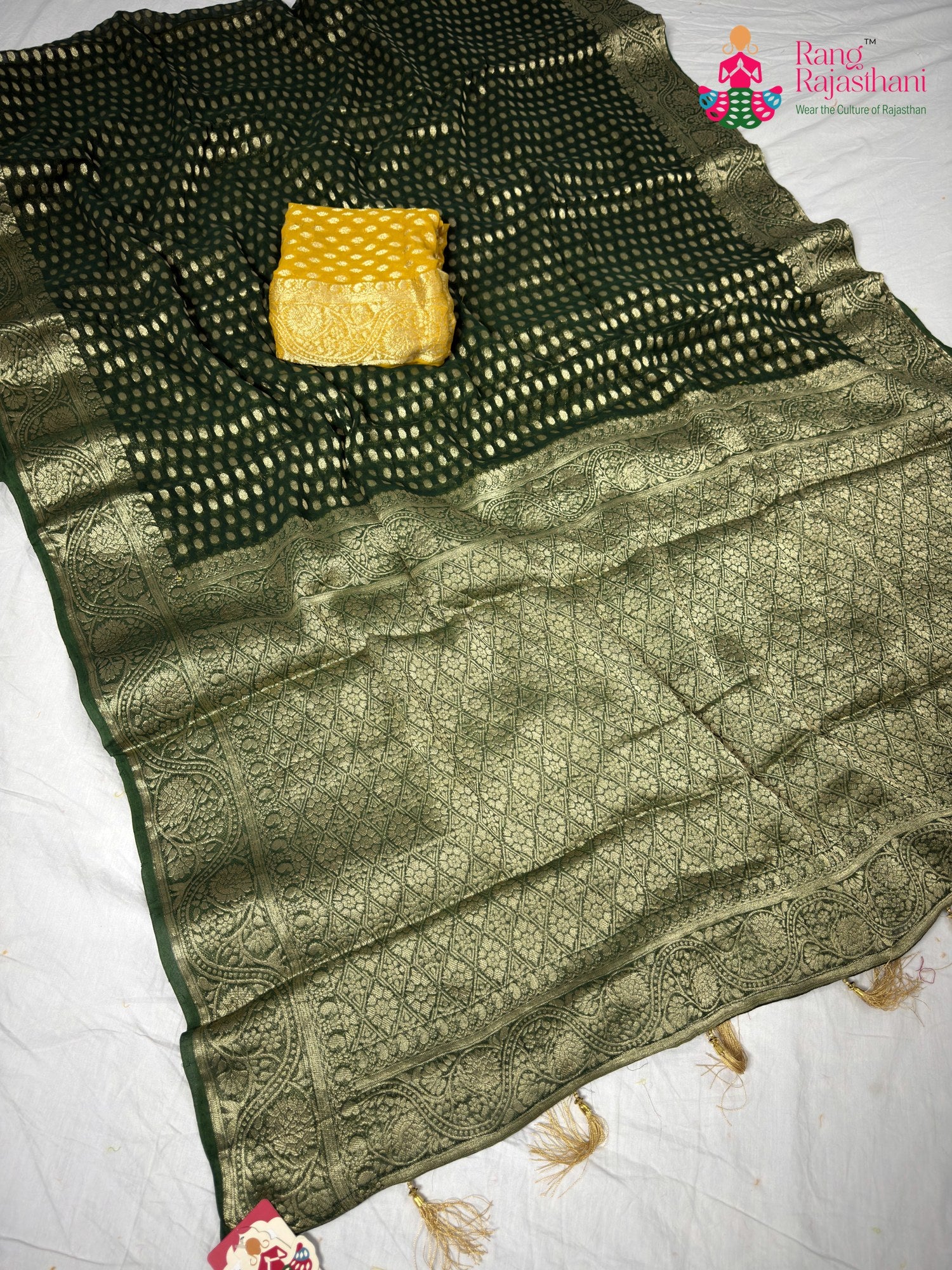 full view of mehendi green pure georgette khaddi saree