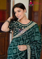 pallu detailing of mor pich silk saree 