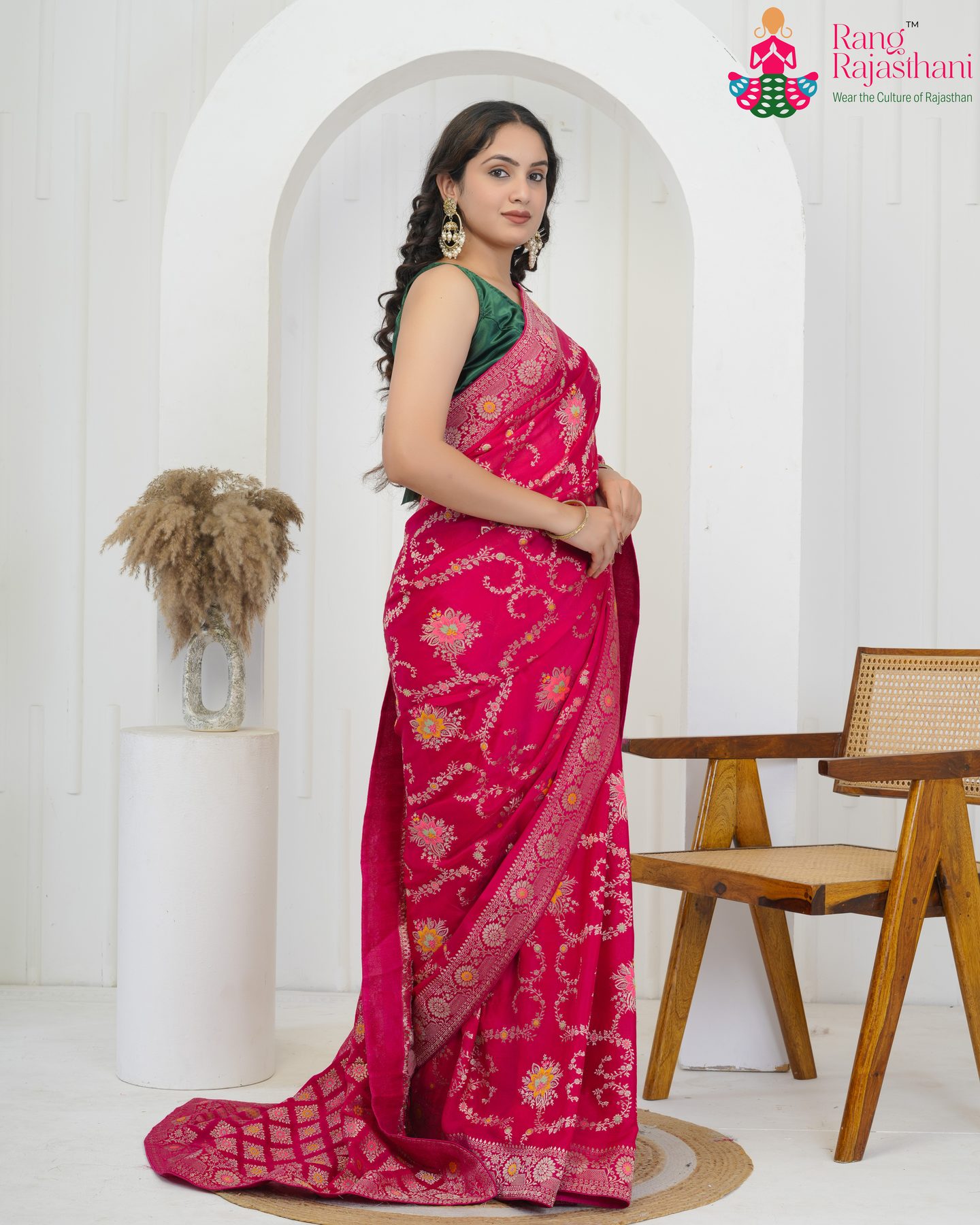 Rani Pure Crepe Chinon Bridal Pattern Saree : Floral Heritage Glow