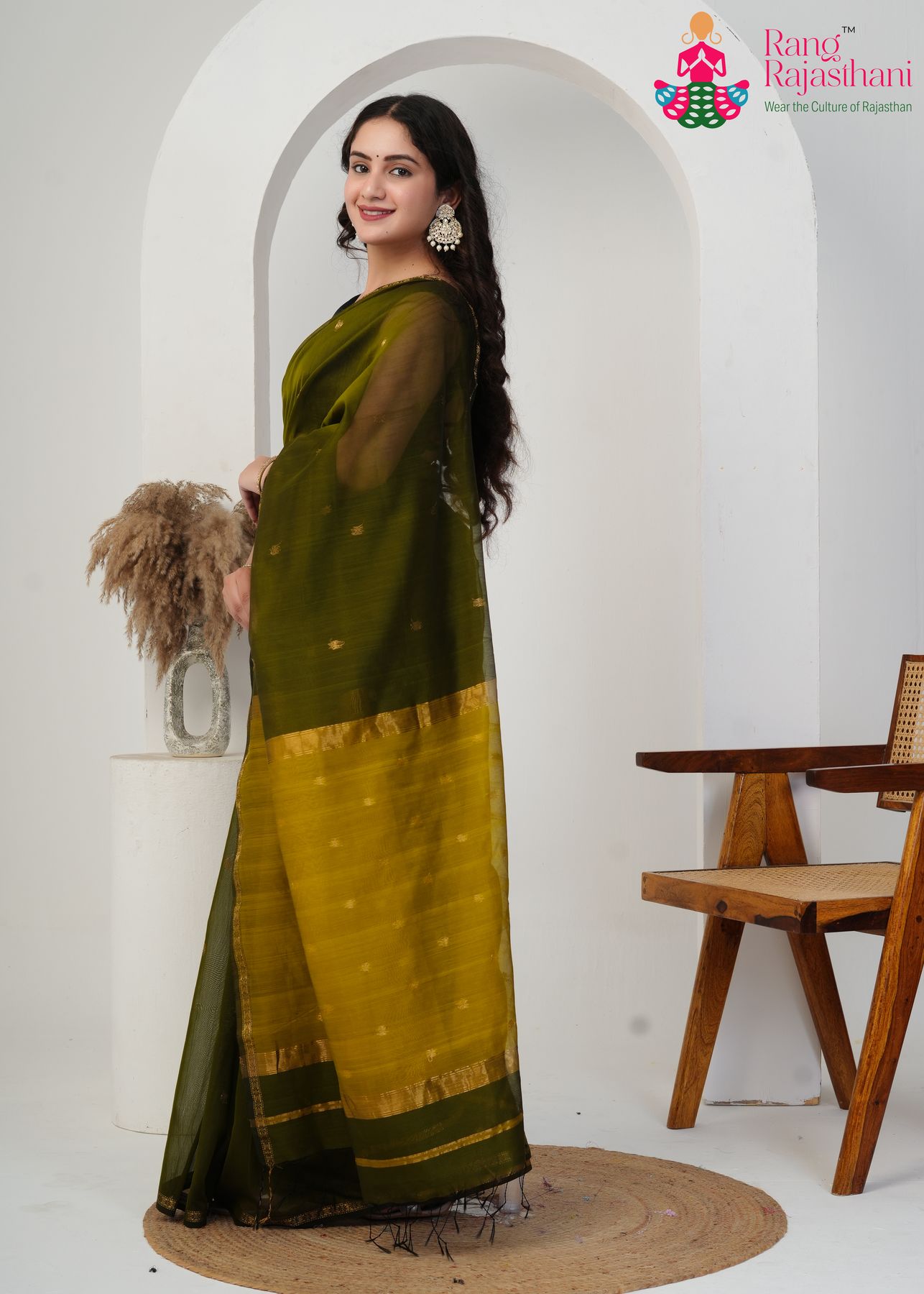 Olive Maheshwari Silk Grace Saree : Subtle Jacquard Elegance