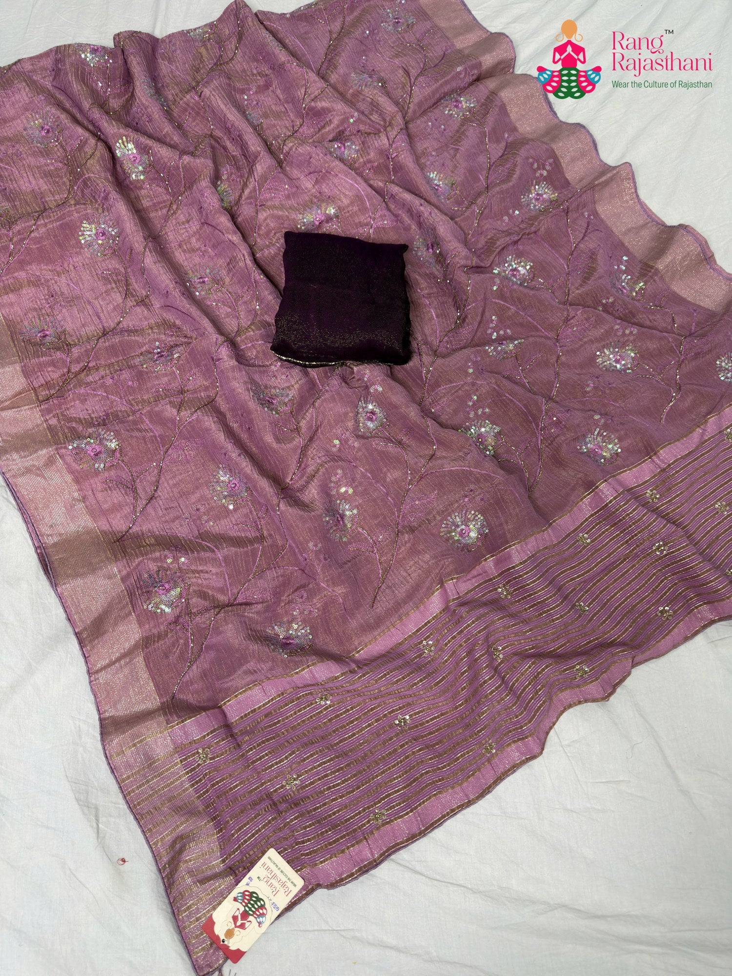 border detailing of onion tissue saree