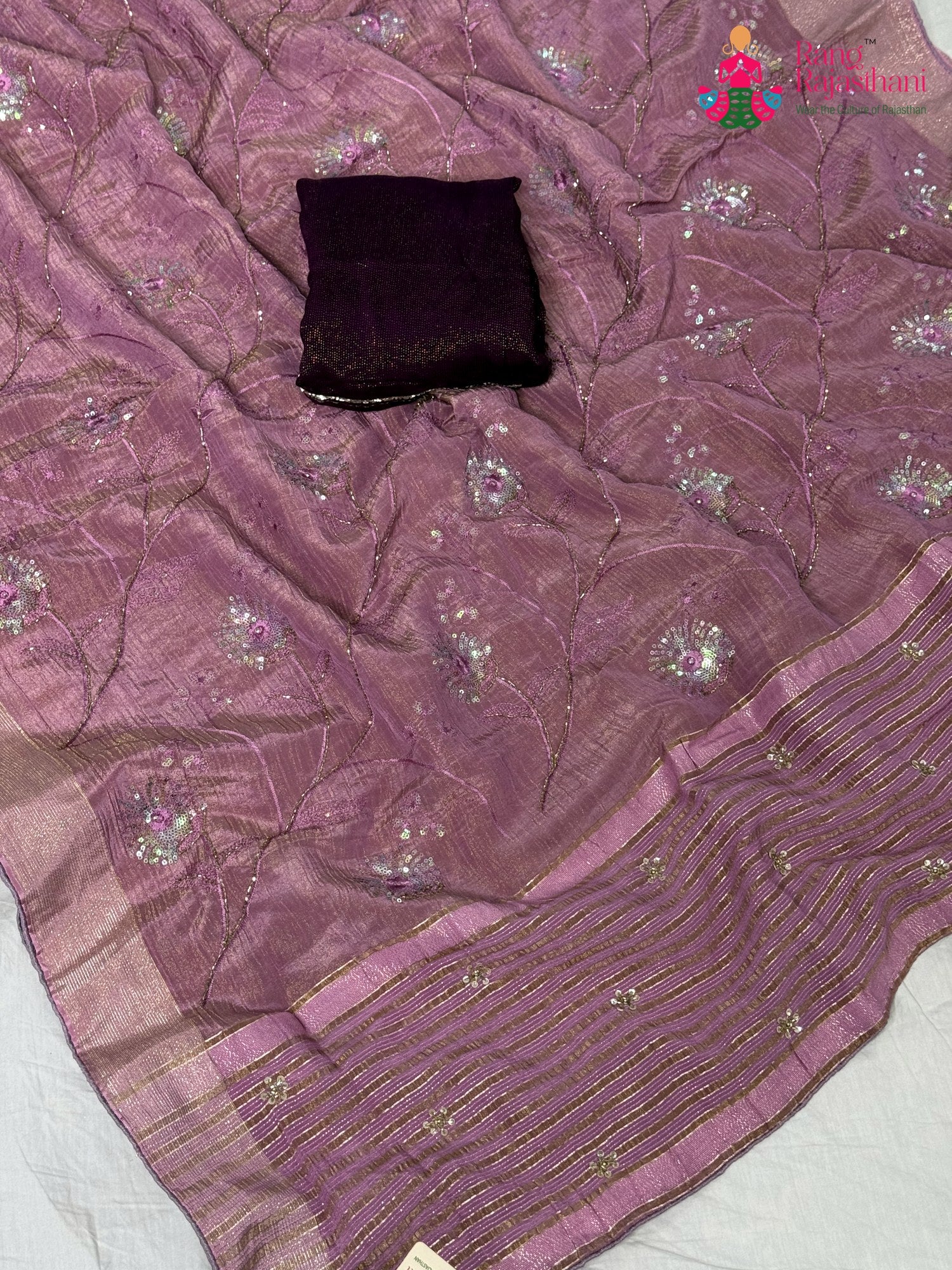 fabric texture of onion tissue saree