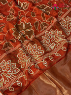 border detail of orange pure russsian silk bandhani saree