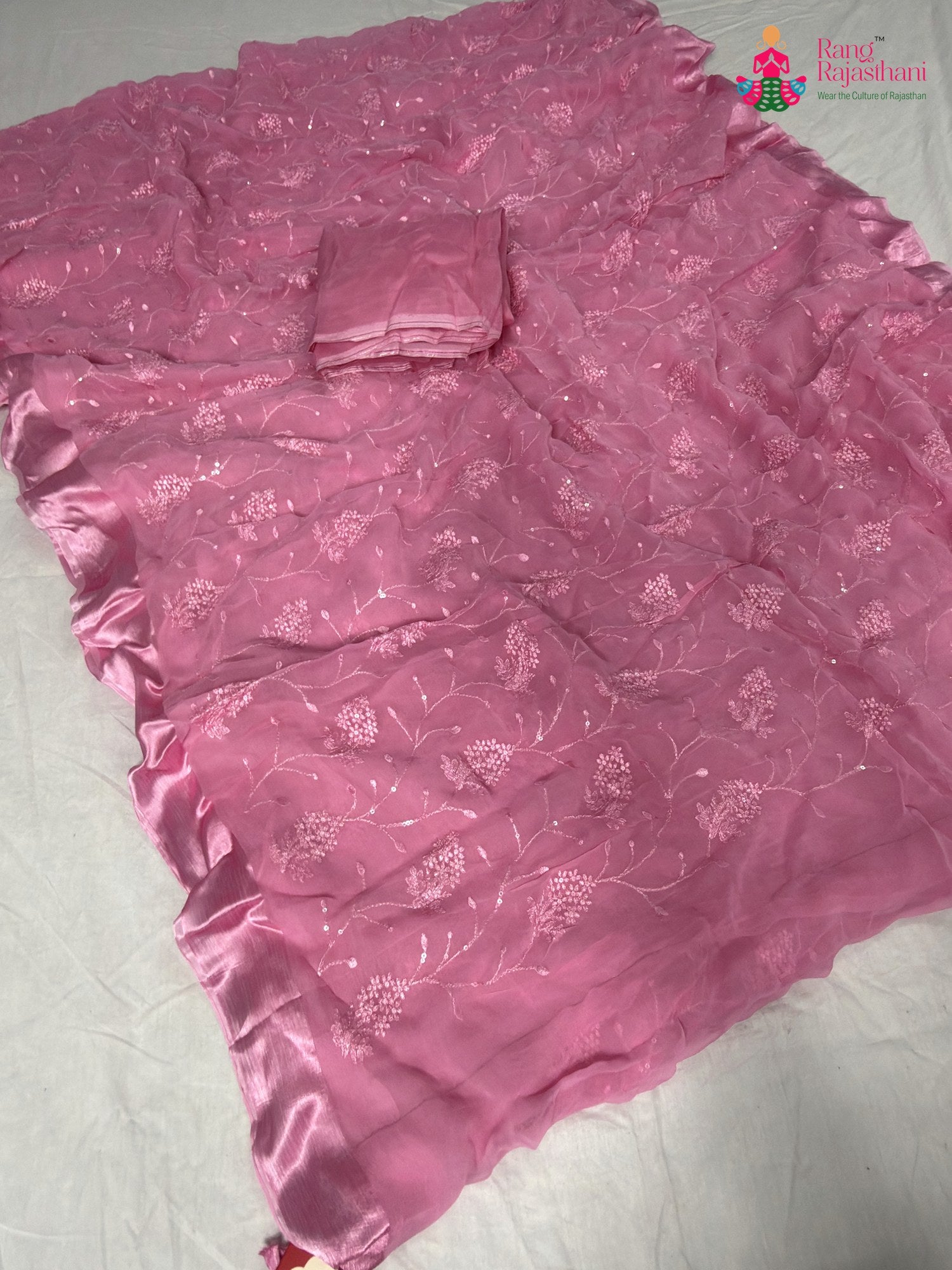 pallu detailing of pink chiffon resham embroidery saree