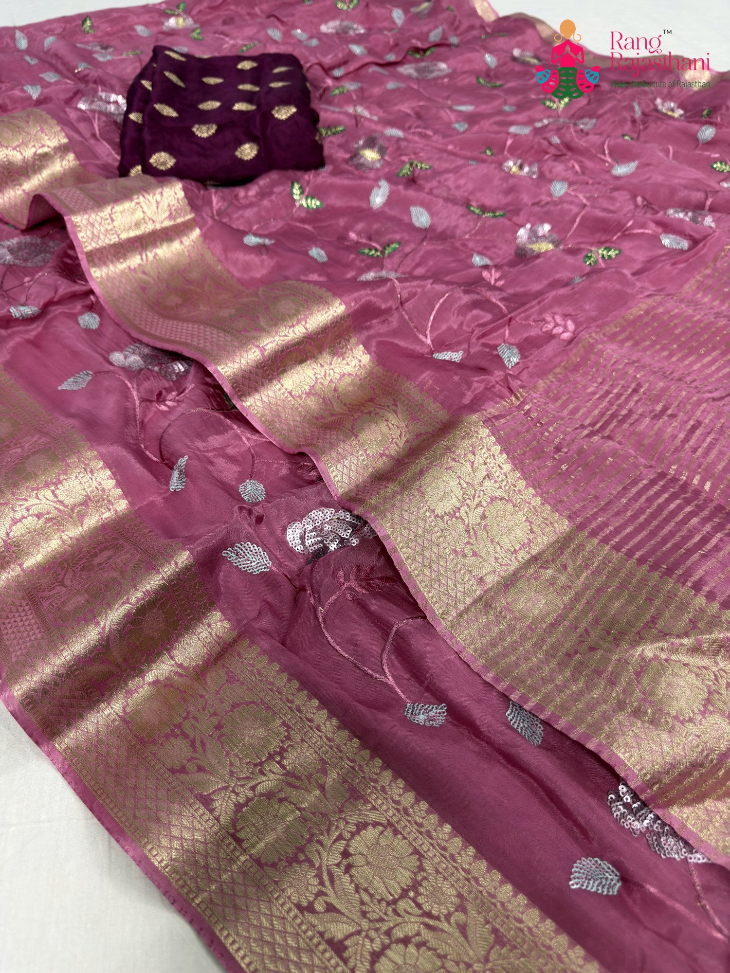 border detailing of pink chinnon sequin saree