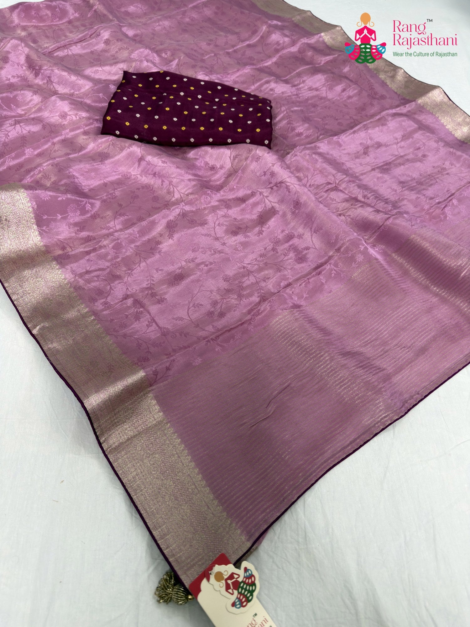 pallu detailing of pink pure ho silk jacquard weave saree