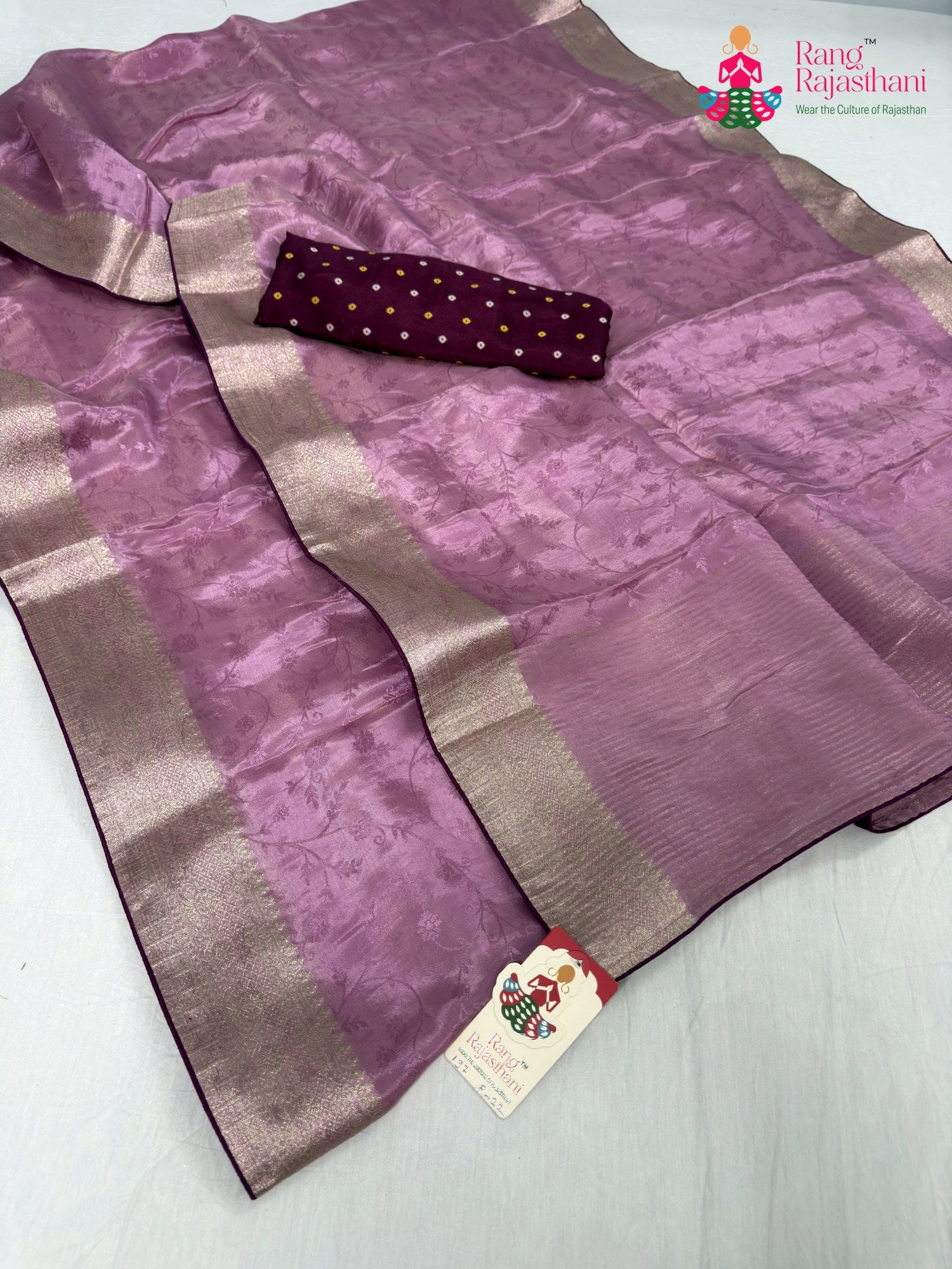 complete look of pink pure ho silk jacquard weave saree