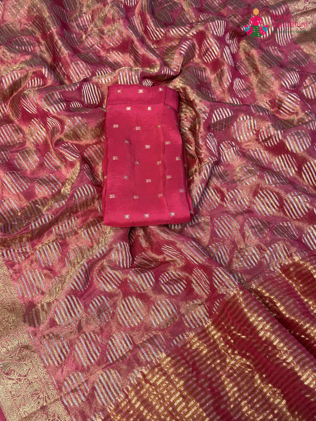 close up detailing of pink pure tissue silk banarasi zari weave saree