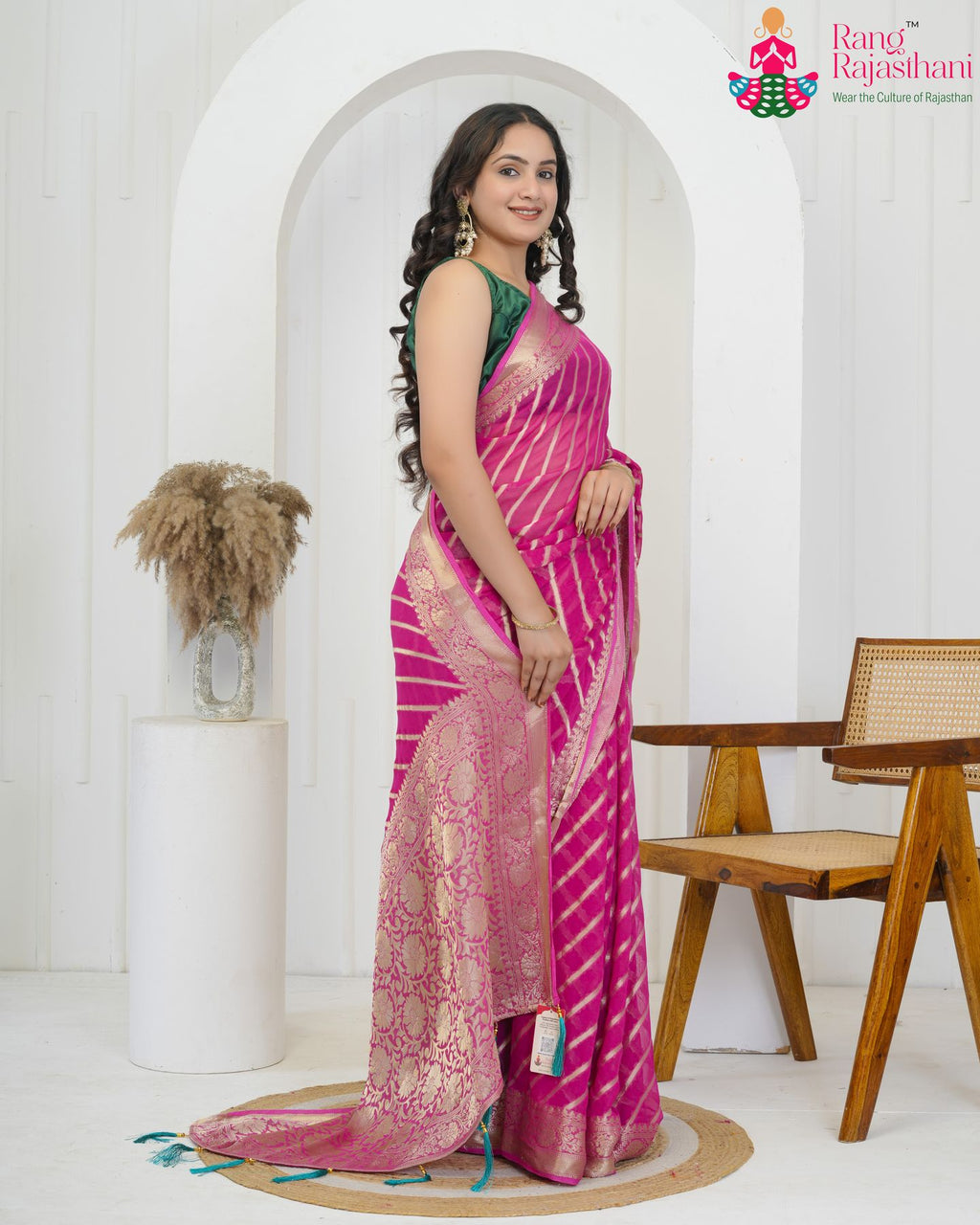 fabric texture of pink soft georgette banarasi zari weave saree