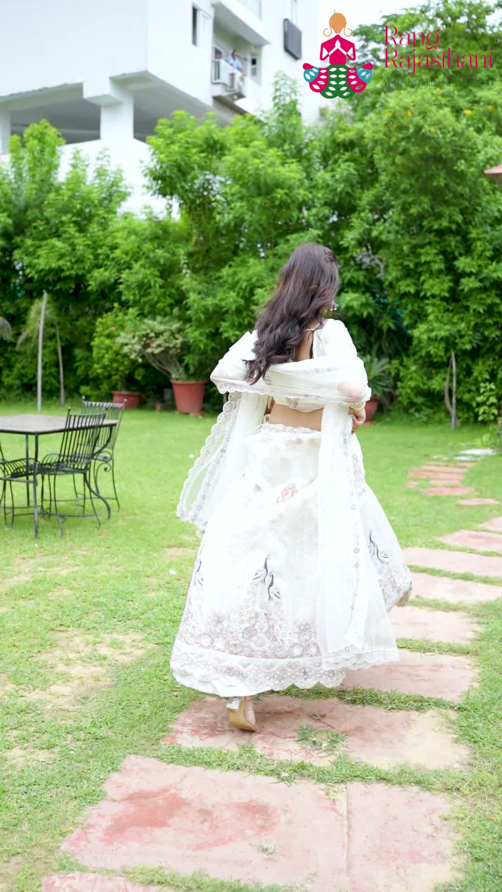 White Net Zari Embroidery Lehenga Chunni for Mehendi Ceremony | Premium Drape